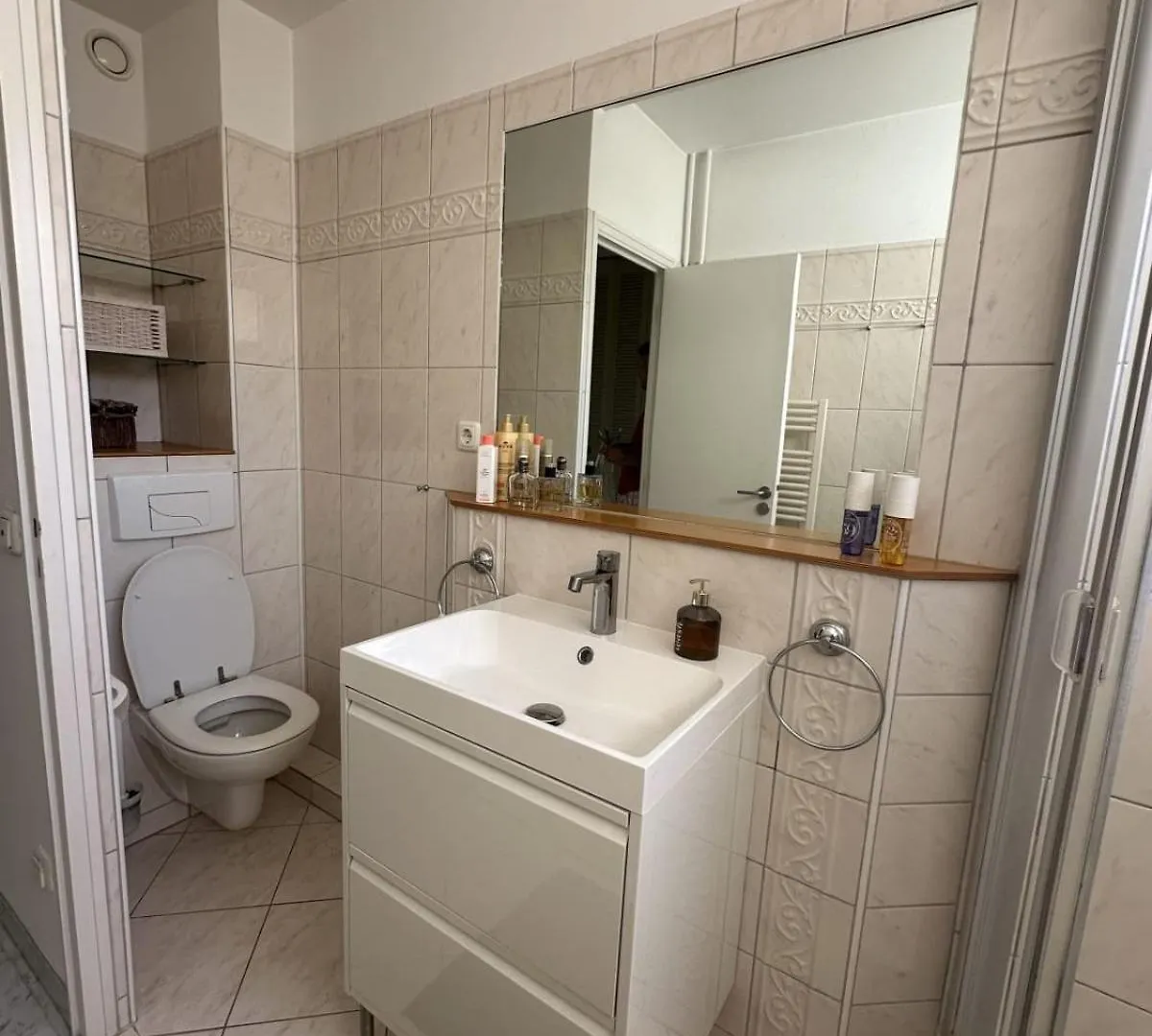 Cozy Flat With Pool And Balcony Apartment Antibes
